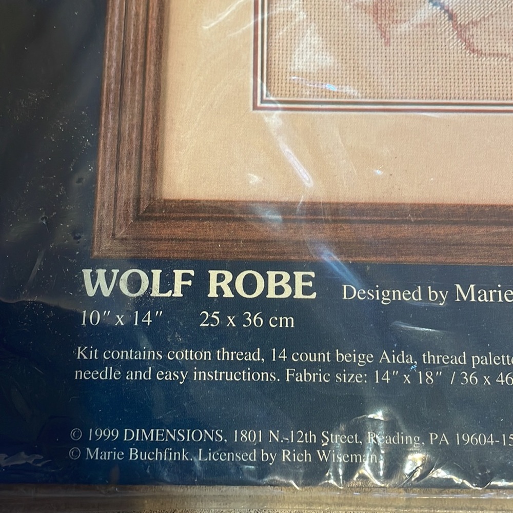 Counted Cross Stitch Wolf Robe - Picture 8 of 9